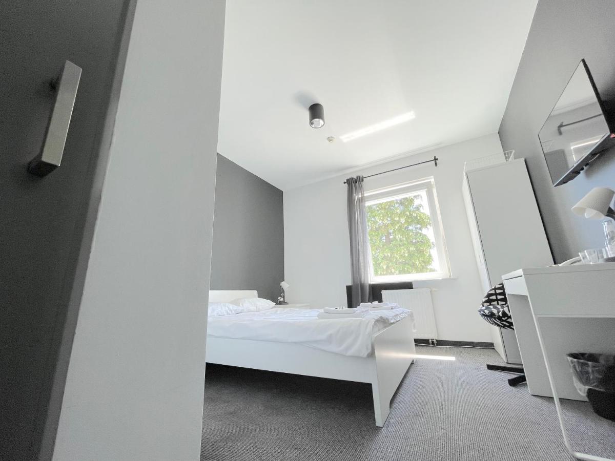 Bell'S Hotel Konstantynow Lodzki Bagian luar foto